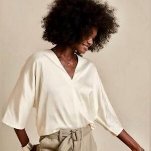 Banana Republic Cream V-Neck Blouse